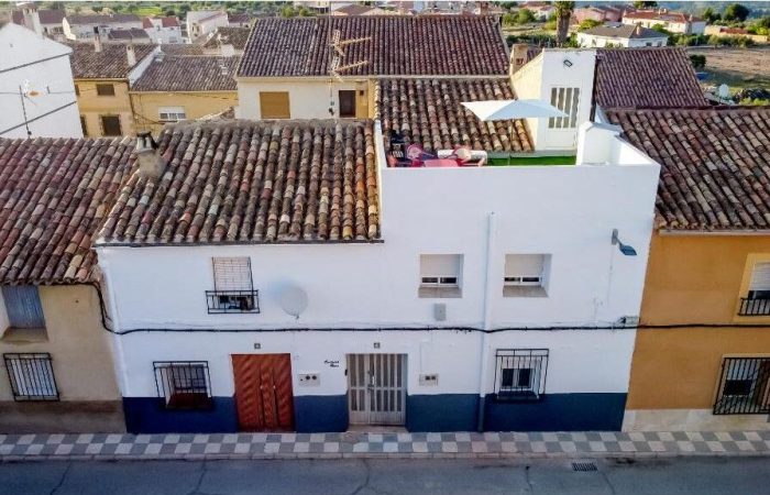 Vistas de la casa rural Lentiscar Home. Casa completa para reservas al mejor precio en Letur - Albacete