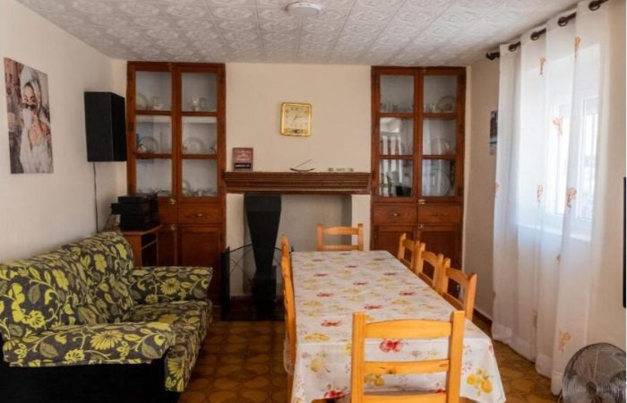 Salón comedor de casa rural en Letur Albacete